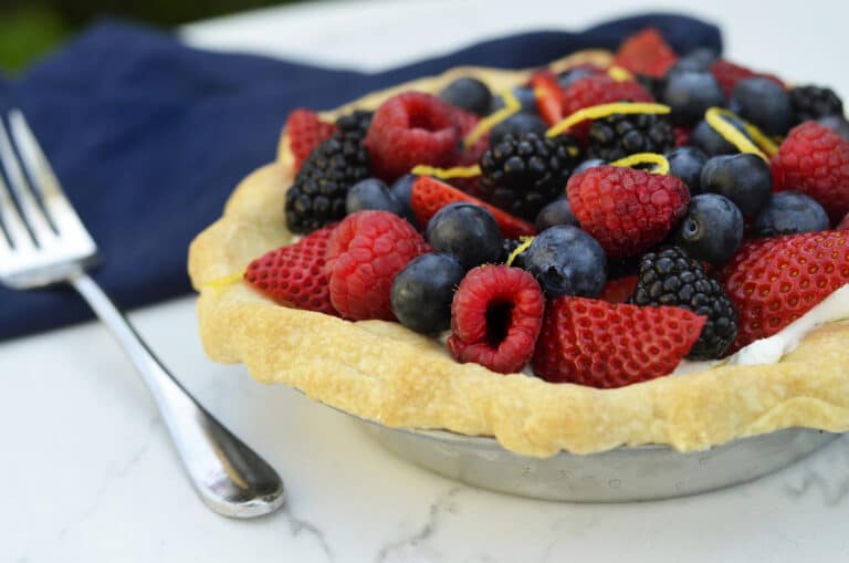 Summer Berry Cream Pie